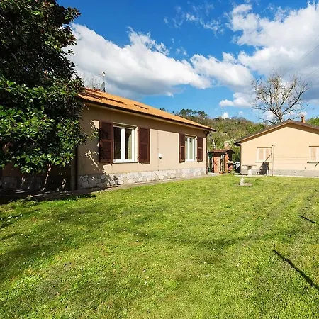 Casavacanze Azzurra * Sarzana